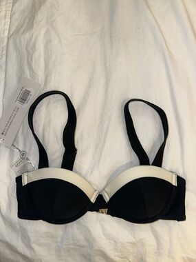 NWT White fox bikini top